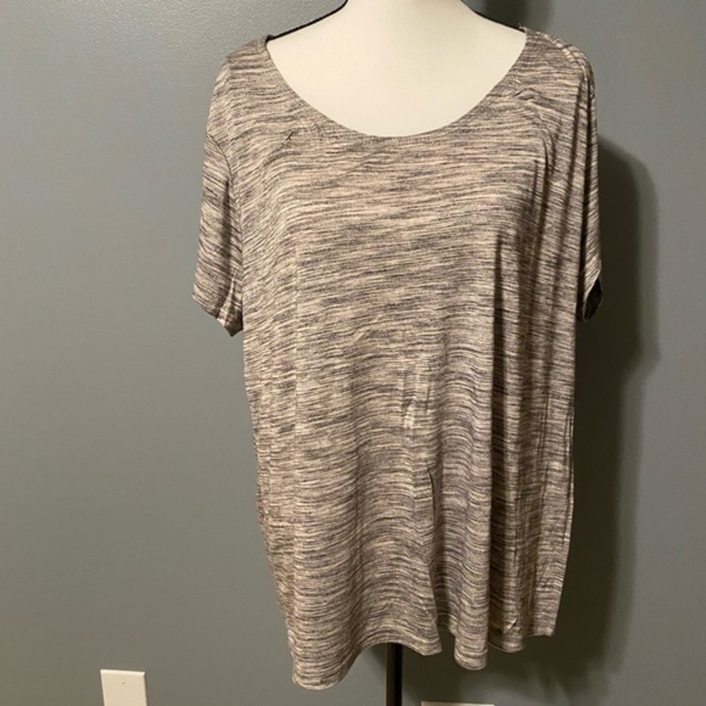 3/$20 Just Be Free T-shirt size 3X